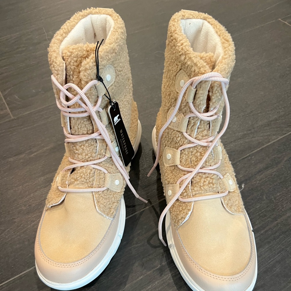 Sorel Tan Winter Rain Boots with Fur Lining